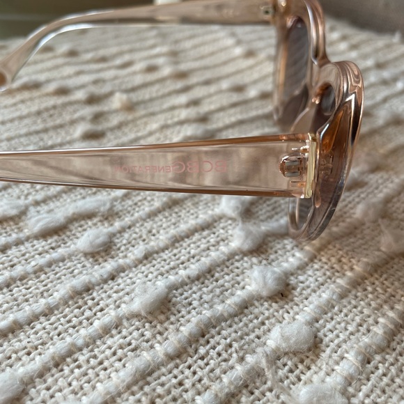 BCBG Sunglasses BRAND NEW - Picture 2 of 4